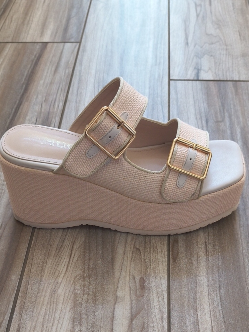 Wedge Platform Slides ✨ - Picture 2 of 8